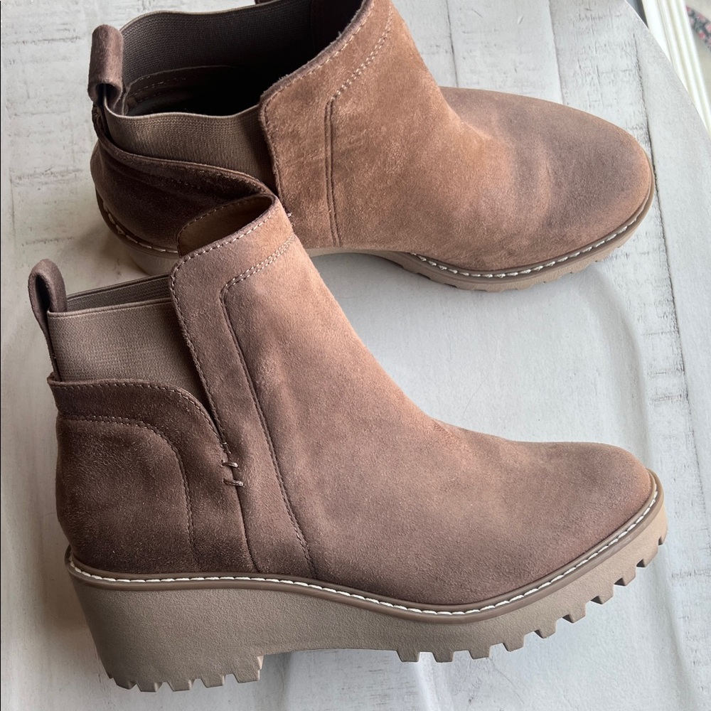 Dolce Vita Brown Ankle Booties